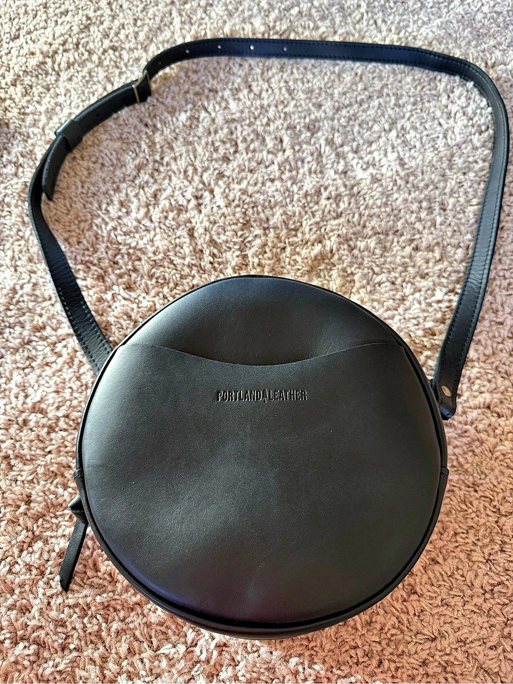 Portland Leather Black circle Crossbody Bag